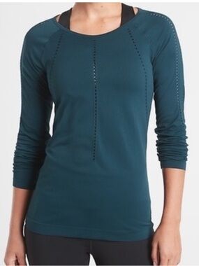 Athleta Foothill Seamless Vented Long Sleeve Top, Lagoon, Medium